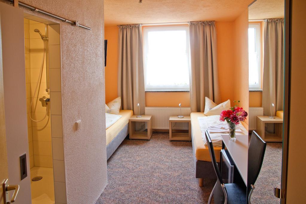 Hotel-Pension Gruene Linde Делич Стая снимка